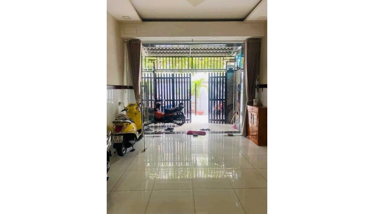 Bán nhà Bạch Đằng, P.24 , HXH ,2 tầng , 88m2,2 tầng, 4.1x21m, vuông